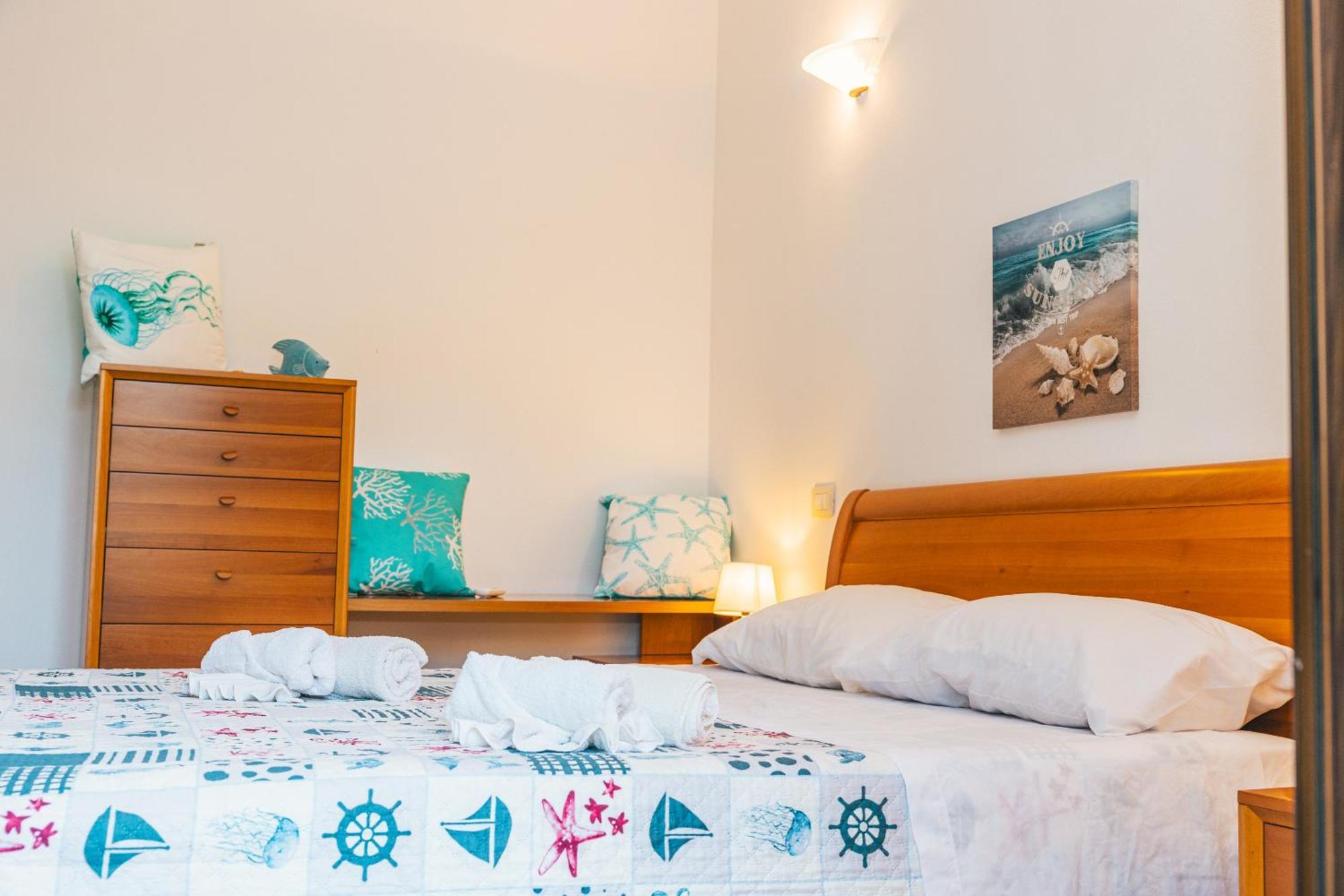 Case Vacanze Il Sogno 2 Porto Pino Room photo