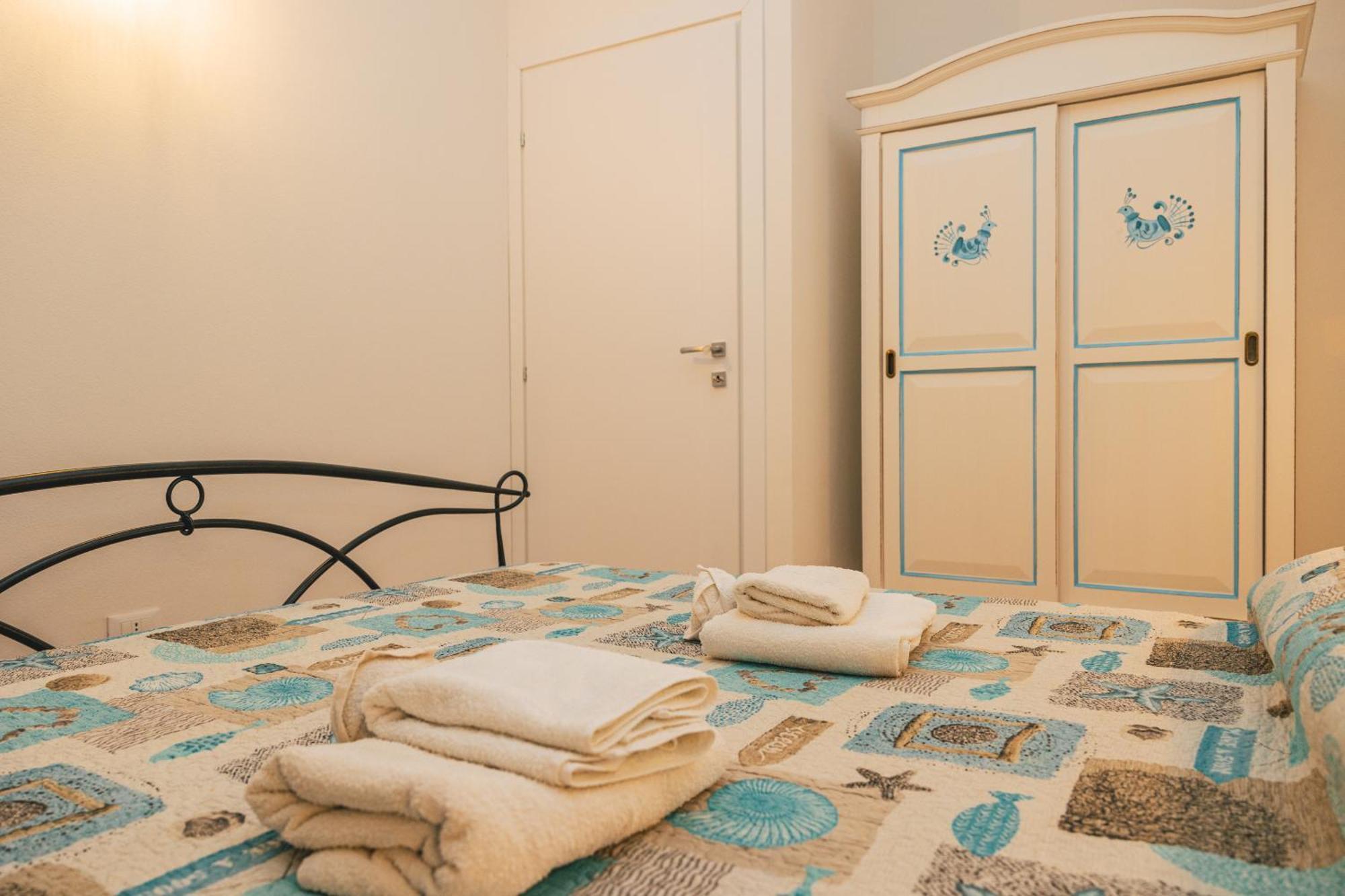 Case Vacanze Il Sogno 2 Porto Pino Room photo