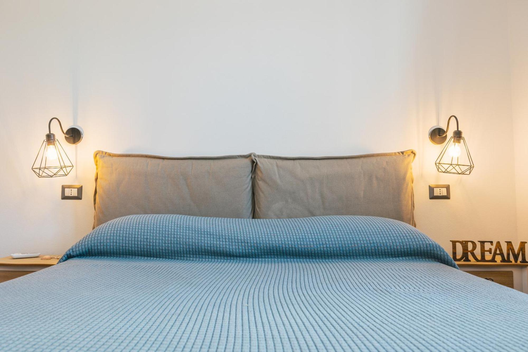 Case Vacanze Il Sogno 2 Porto Pino Room photo